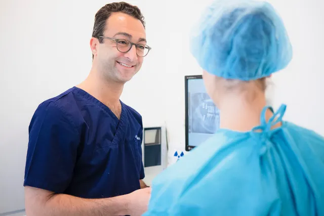 Dr Thierry Rouach chirurgien-dentiste fondateur cabinet C2S Paris 8e